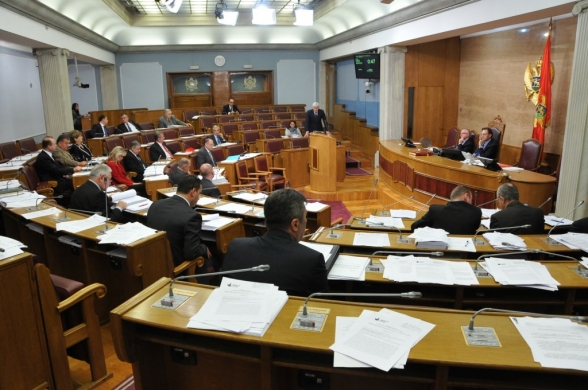 Fifth Sitting of the Second Ordinary Session in 2014 continues