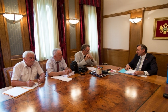 President of the Parliament met with representatives of the Party of United Pensioners and Disabled