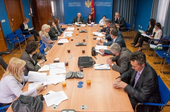Thirteenth meeting of the Committee on Political System, Justice and Administration held