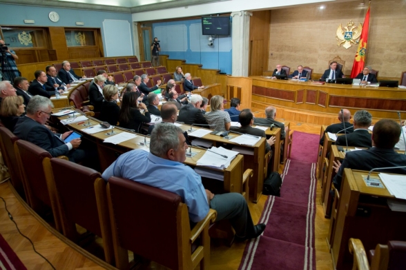 Počela śednica četvrtog vanrednog zasijedanja Skupštine Crne Gore u 2015. godini