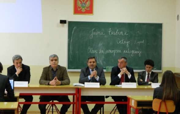 Održana tribina u Gimnaziji i sastanak sa rukovodstvom Prijestonice Cetinje