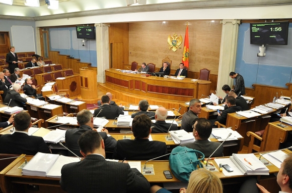 Nastavljena osma śednica drugog redovnog zasijedanja Skupštine Crne Gore u 2013. godini - drugi dan