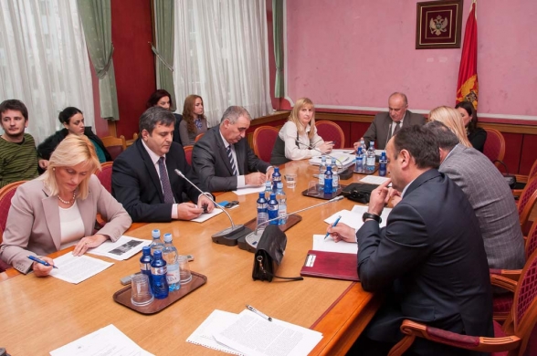 Sixth Meeting of the Committee on Political System, Justice and Administration commenced