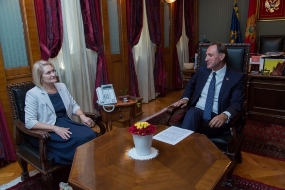 President of the Parliament receives newly appointed Ambassador of Poland to Montenegro