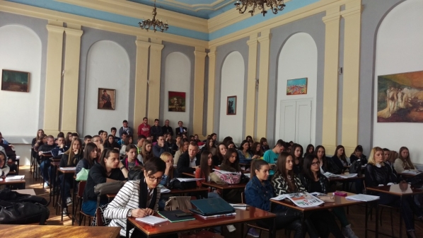 Members of the Committee on European Integration hold a debate with grammar school students and meetings with President of the Local Assembly and representatives of the local NGOs in Pljevlja