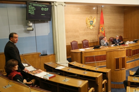 Četvrti dan druge śednice drugog redovnog zasijedanja Skupštine Crne Gore u 2015. godini