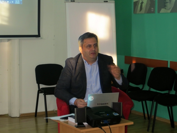 Chairperson of the Committee on European Integration Mr Slaven Radunović participates as a lecturer at the training courses for journalists