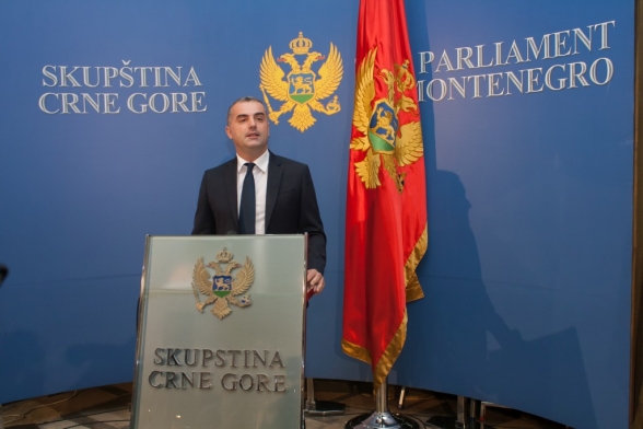 Povodom Dana parlamentarizma u Skupštini Crne Gore otvorena izložba arhivskih dokumenata
