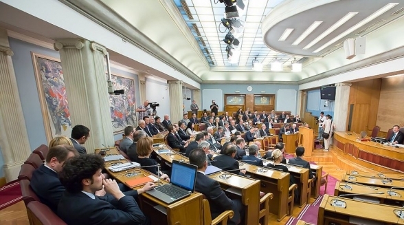 Śutra śednica sedmog vanrednog zasijedanja Skupštine Crne Gore u 2013. godini