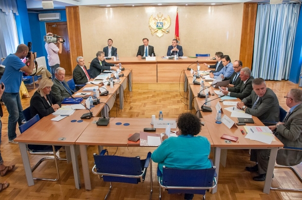 Thirteenth meeting of the Constitutional Committee held
