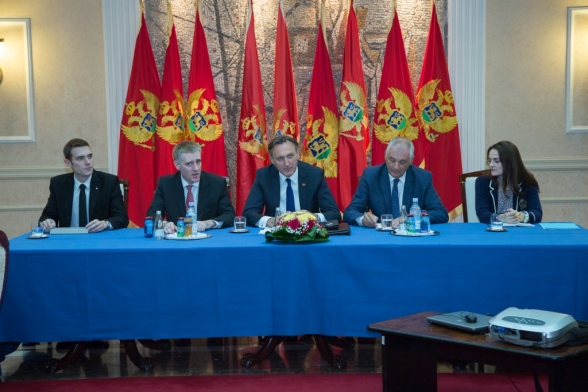 President of the Parliament holds consultations with heads of diplomatic and consular missions
