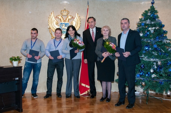President of the Parliament of Montenegro, Mr. Ranko Krivokapić, presented awards to the best employees in this year