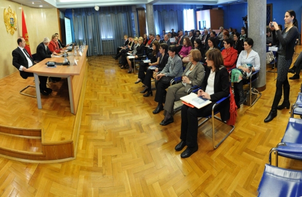 Gender Equality Committee holds a meeting, at which results of the “Second research on conversance and application of the Law on Gender Equality in institutions of Montenegro” have been presented