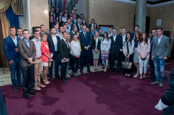 President of Parliament opens “Parliament of Students on Euro-Atlantic Integration”