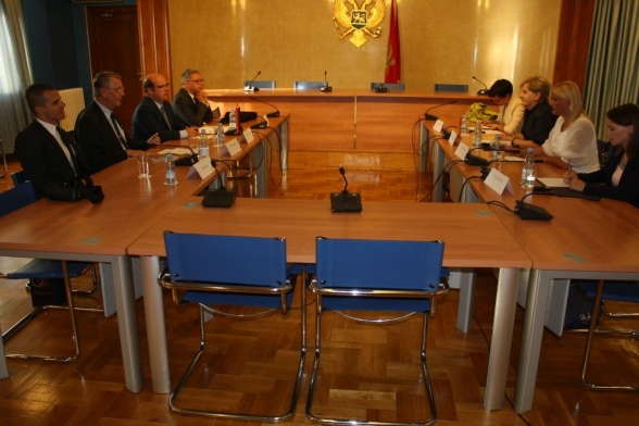 Members of the Committee on European Integration hold a meeting with a delegation from the Bundestag