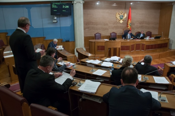 Today – Continuation of the Sitting of the First and Sitting of the Third Extraordinary Session in 2015