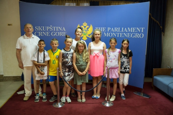 Primary school students from Petnjica visit the Parliament of Montenegro