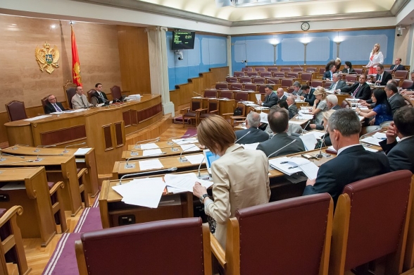 Eighth Sitting of the First Ordinary Session of the Parliament of Montenegro in 2013 to be continued on Tuesday
