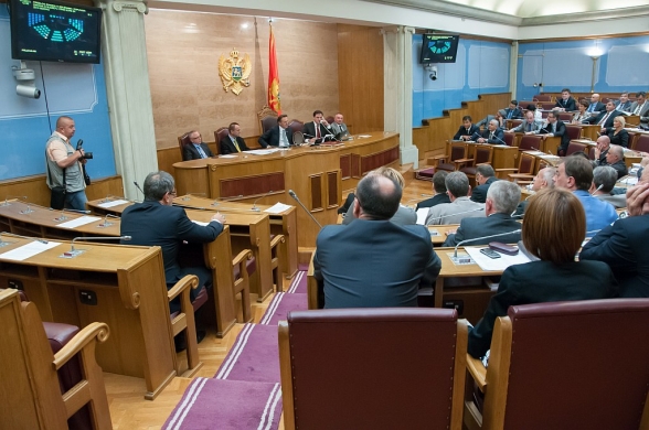 Sitting of the Sixth Extraordinary Session of the Parliament of Montenegro in 2013 ended