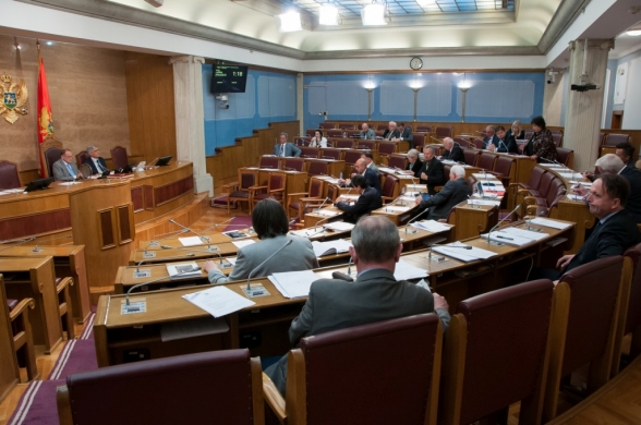 Nastavljene peta i šesta - posebna śednica prvog redovnog zasijedanja Skupštine Crne Gore u 2015.  godini