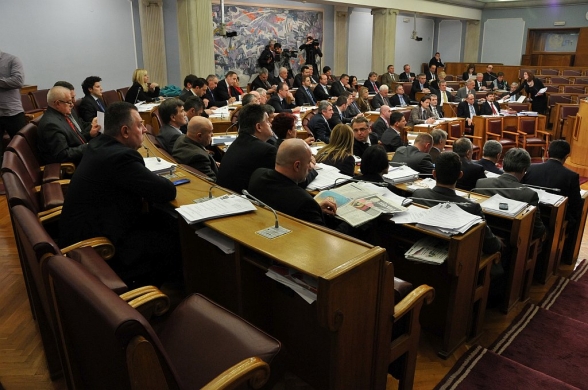 U poneđeljak nastavak śednice prvog vanrednog zasijedanja Skupštine Crne Gore u 2014. godini
