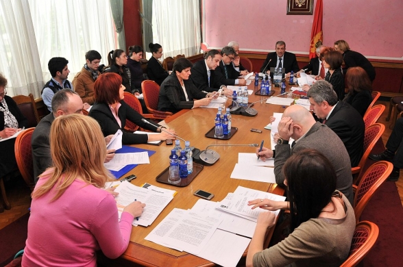 Sixth Meeting of the Committee on Health, Labour and Social Welfare held