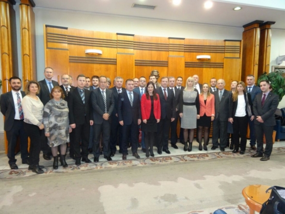 Regional parliamentary dialogue on migrant crisis ends in Belgrade