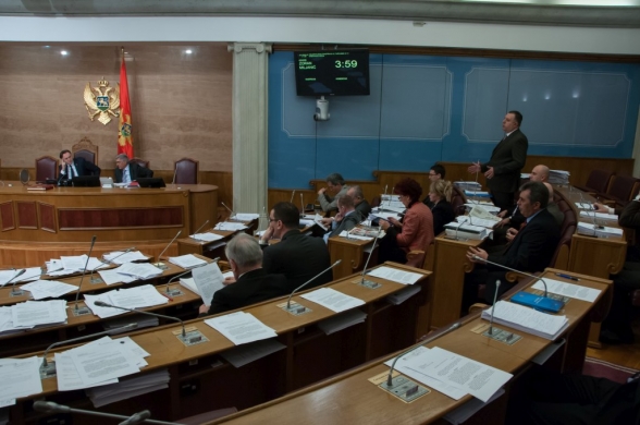 Sitting of the First Extraordinary Session of the Parliament of Montenegro in 2015 – day eight