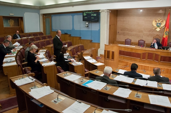 Nastavljena druga śednica drugog redovnog zasijedanja Skupštine Crne Gore u 2014. godini – četvrti dan