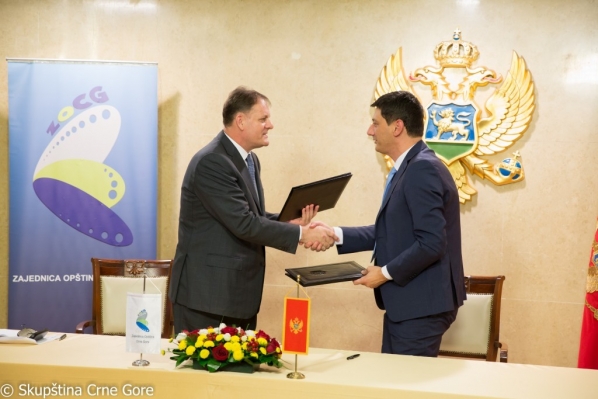 Potpisan Sporazum o saradnji Skupštine i Zajednice opština Crne Gore